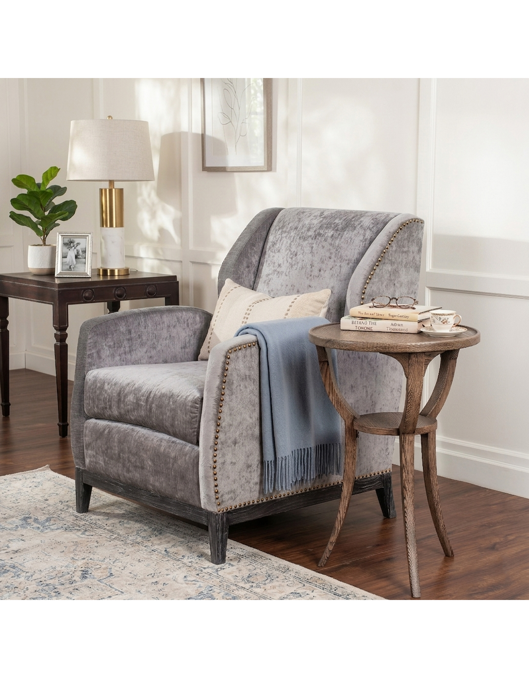 GLEN ACCENT TABLE